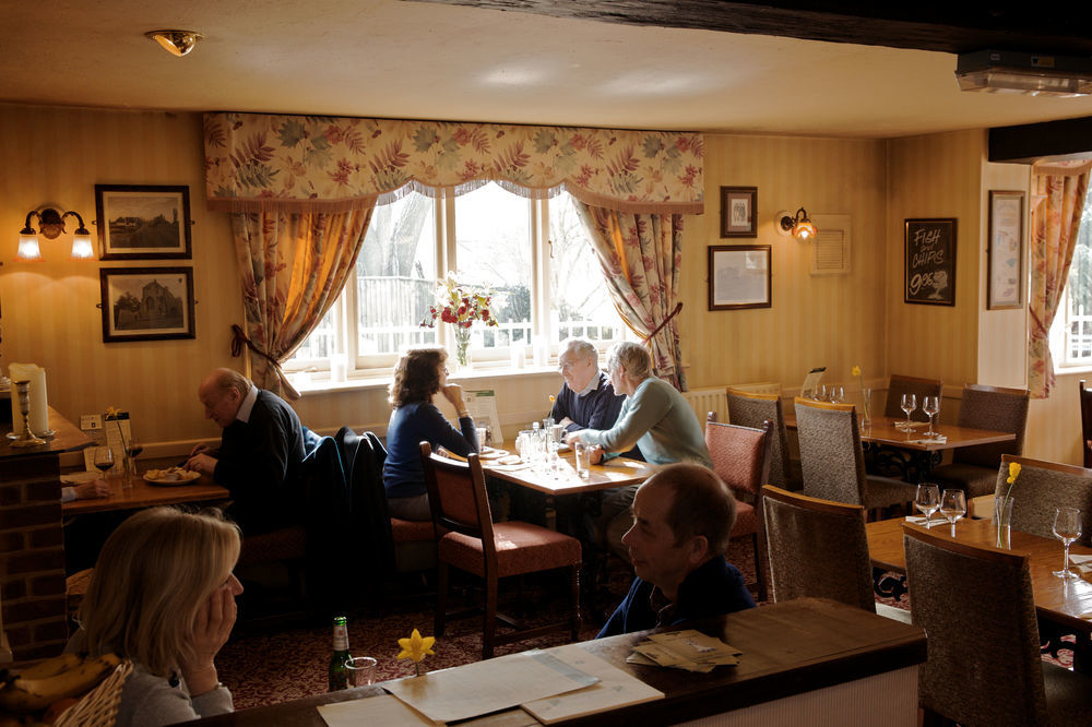 Fisherman'S Haunt Hotel Christchurch  Extérieur photo
