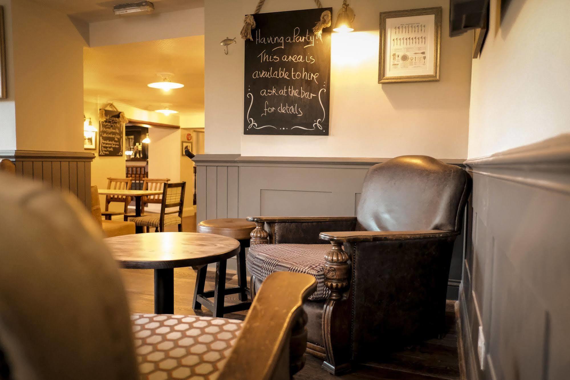 Fisherman'S Haunt Hotel Christchurch  Extérieur photo