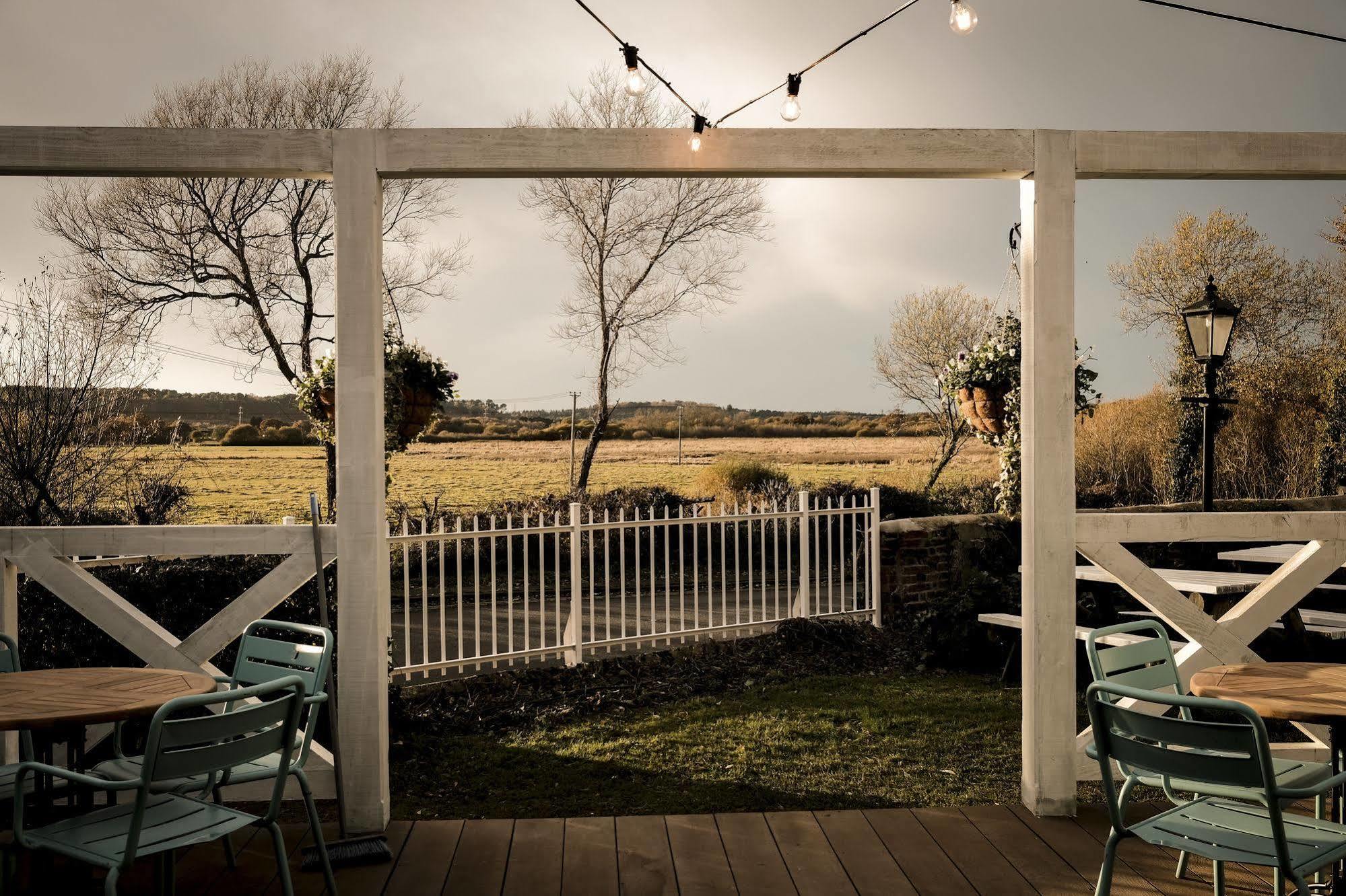 Fisherman'S Haunt Hotel Christchurch  Extérieur photo